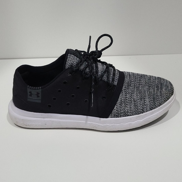 under armour causal shoes - Picture 4 of 4